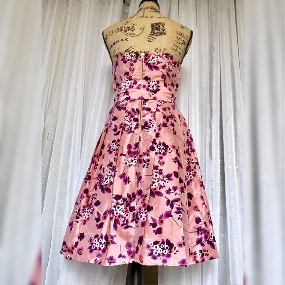 Express Garden Party Midi Dress with Matching Belt - Picture 5 of 5